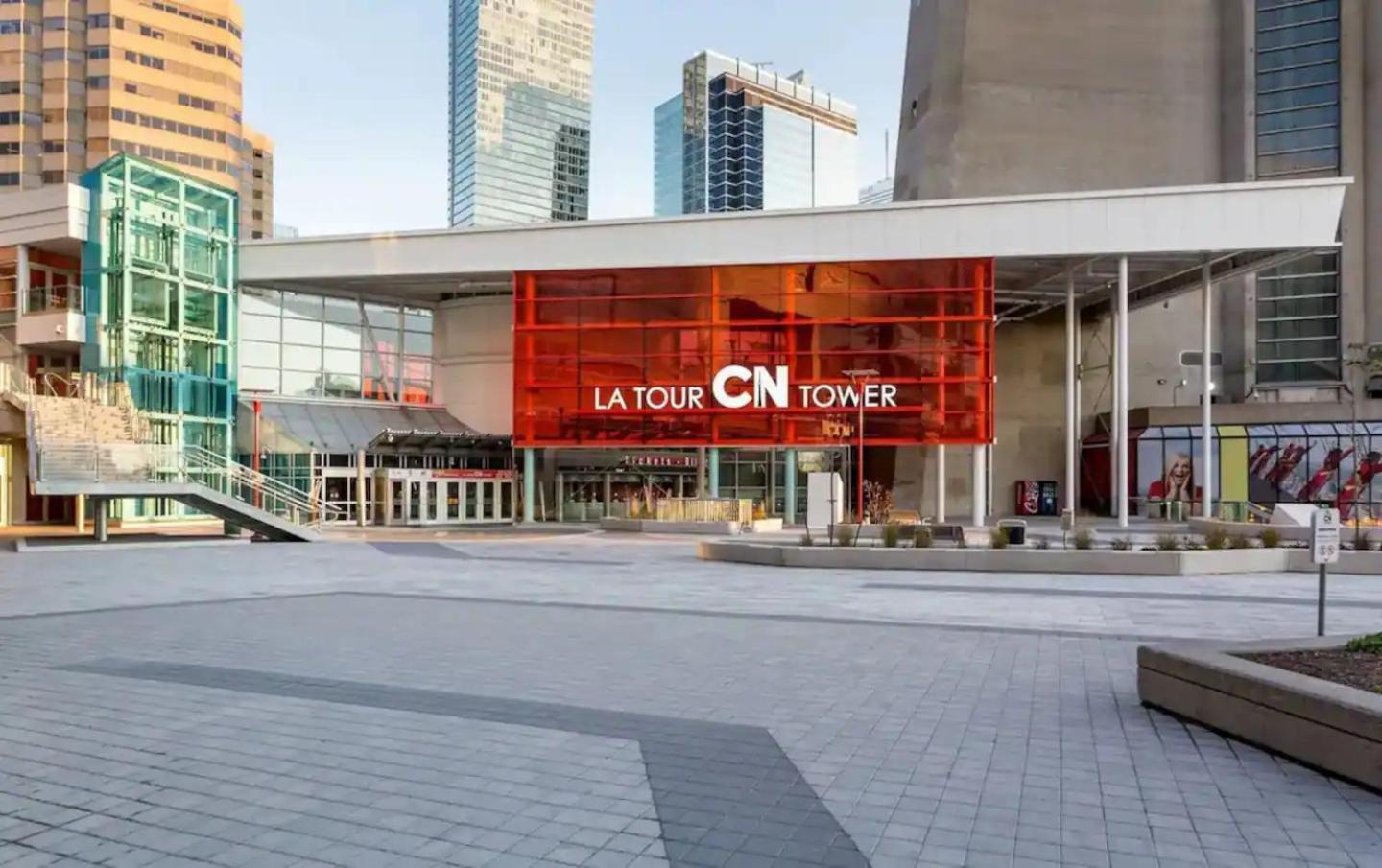 3 Bedroom Beside Cn Tower With Parking Downtown טורונטו מראה חיצוני תמונה